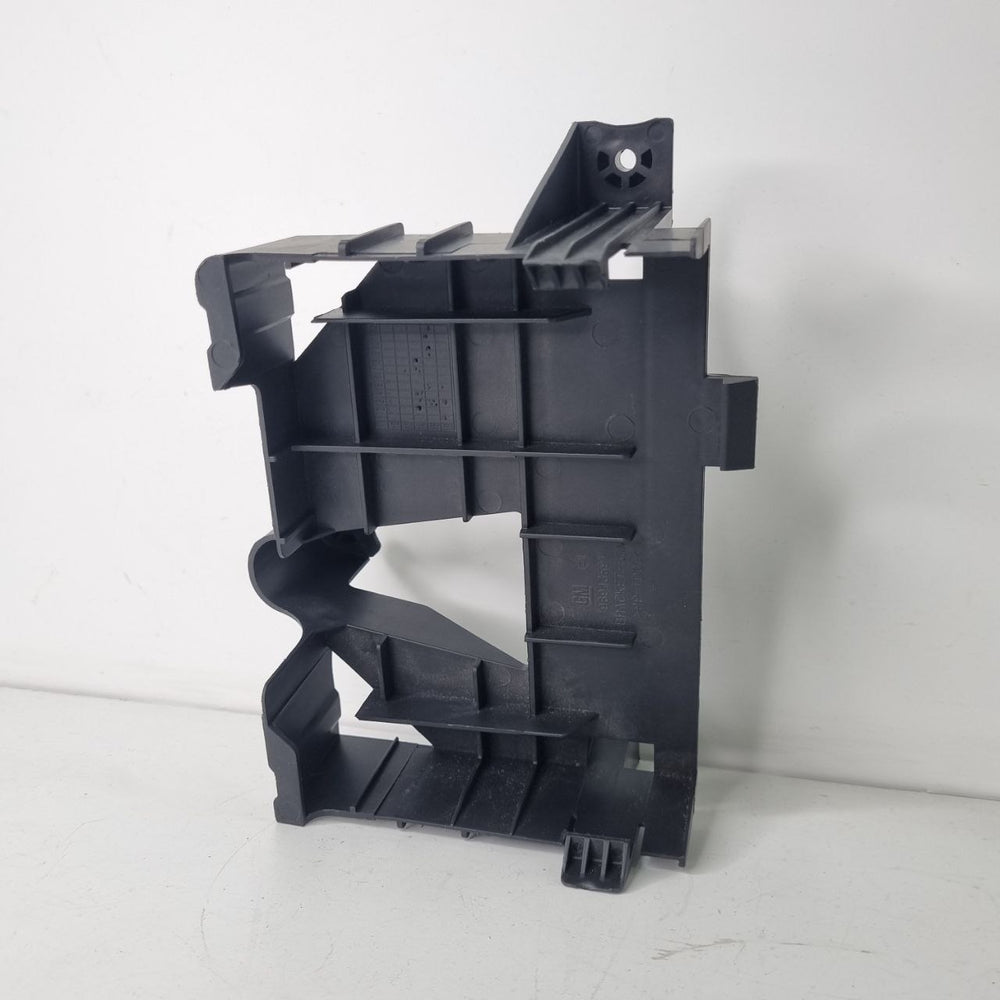 Suporte Módulo BCM Chevrolet Onix Prisma 2013/2019 Usado