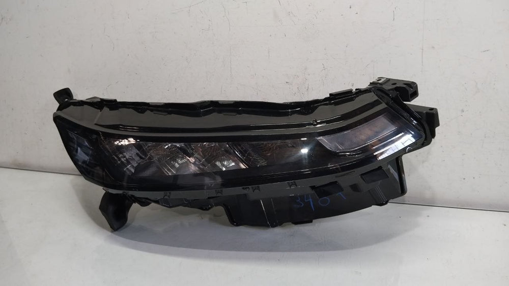 Farol lado direito full léd Nissan Kait