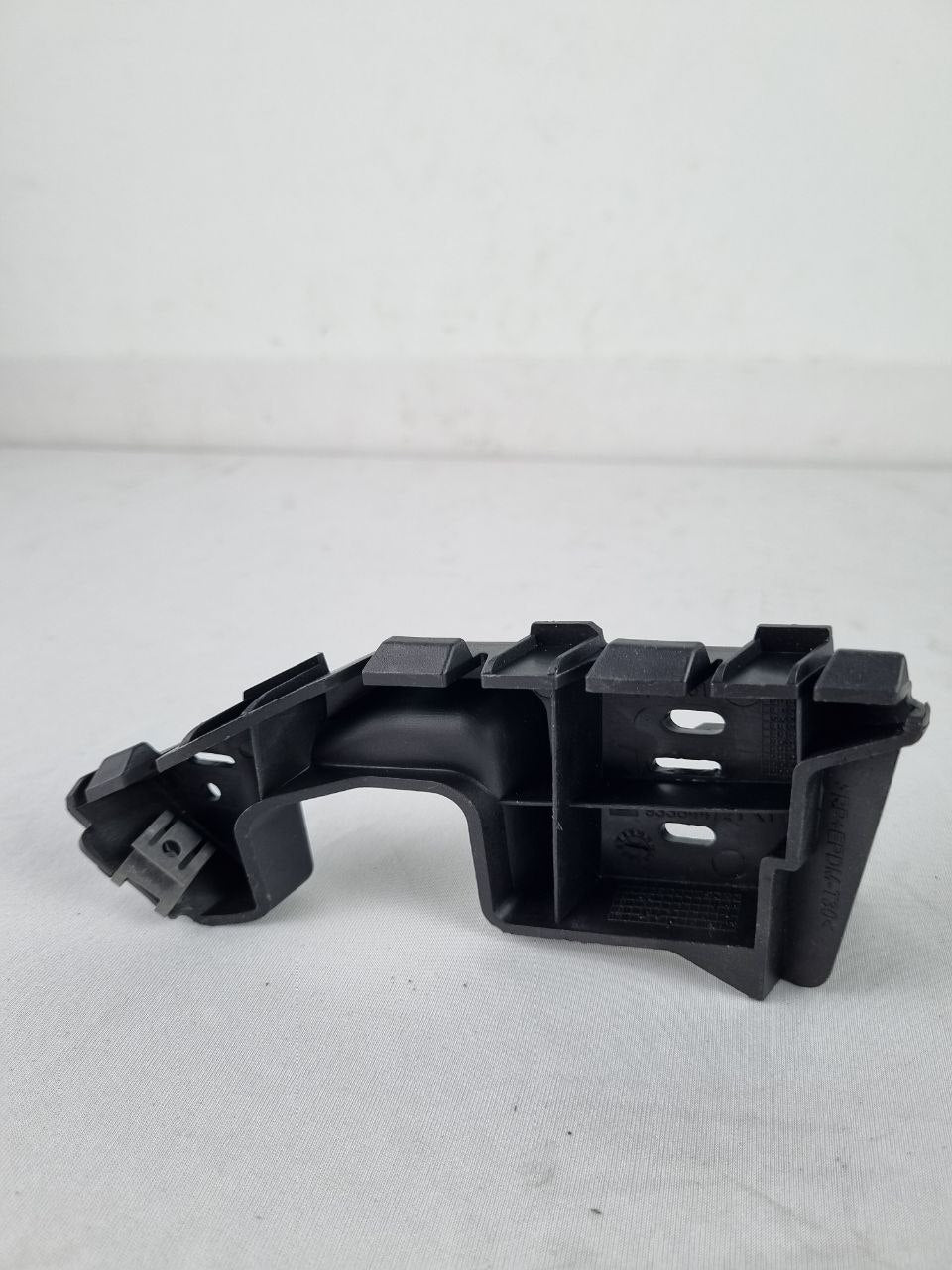 Suporte Guia Para-choque Diant Dir Chevrolet Celta 2007/2016