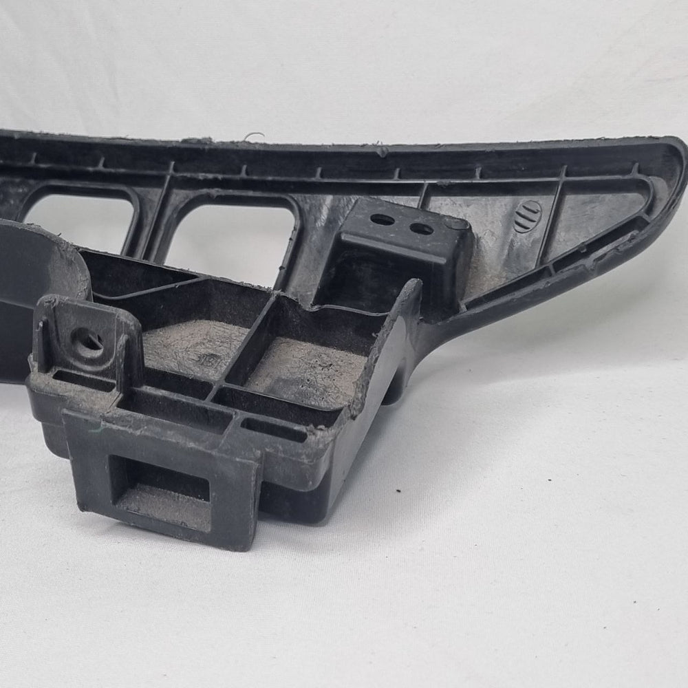 Suporte Parachoque Traseiro Direito Hyundai HB20 Hatch 2012/2019 Novo