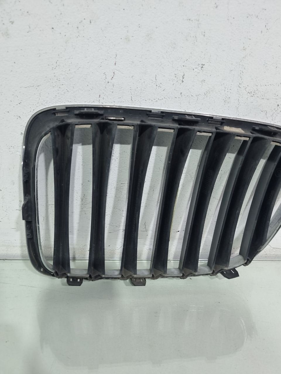 Grade Dianteira Superior Dir BMW X1 2012/2015