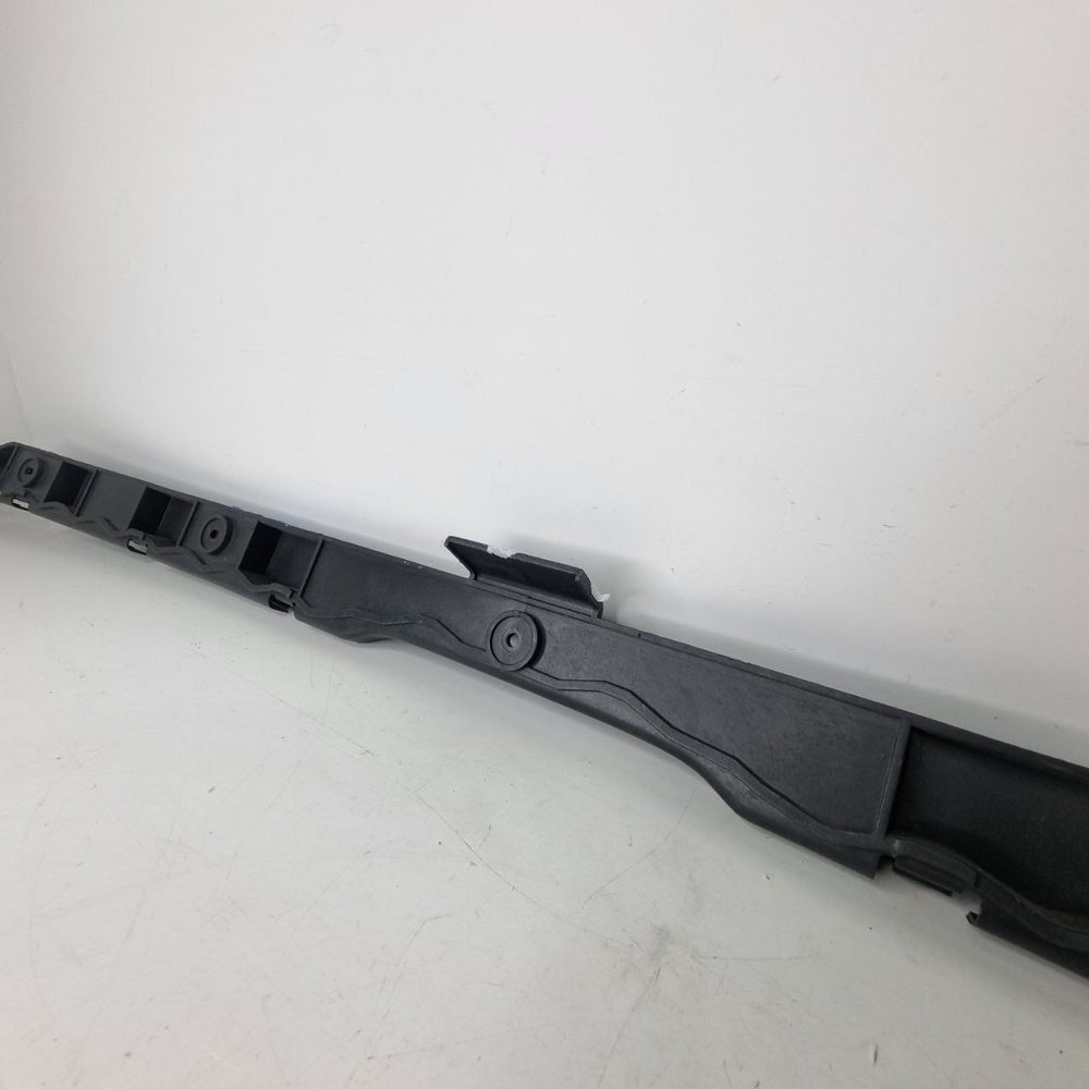 Guia Parachoque Tras Volkswagen Fox 2010/2014