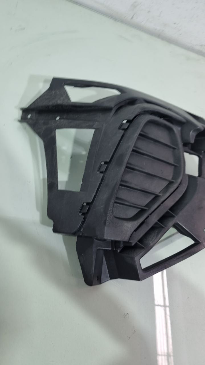 Moldura Farol Milha Diant Esq Volkswagen Nivus 2020/2023