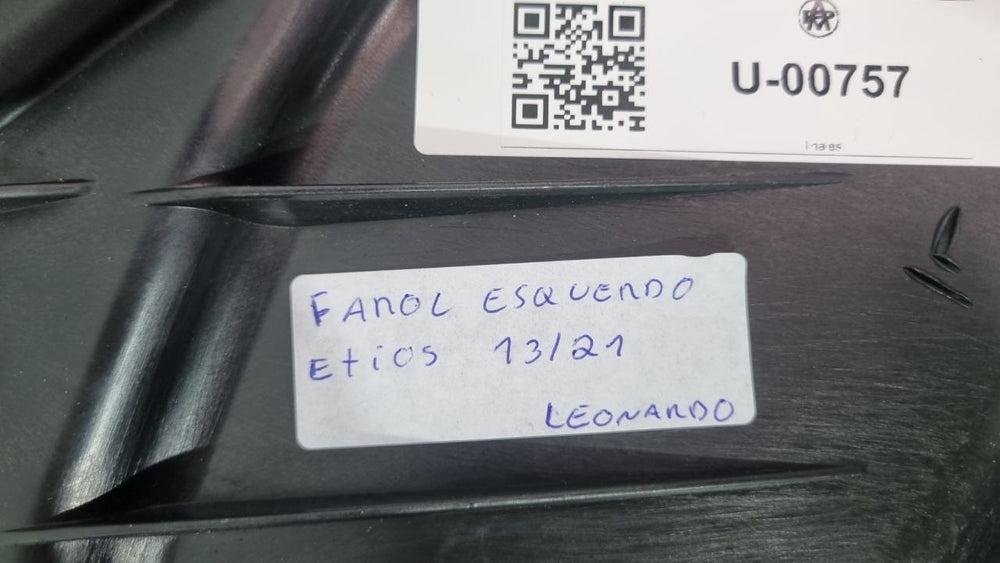 Farol Diant Esq Toyota Etios 2013/2021 Usado