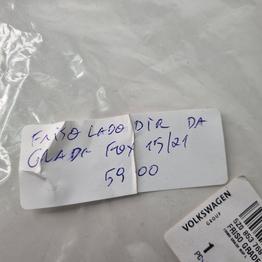 Friso Grade Dianteiro Direito VW Fox 2015/2021 Novo