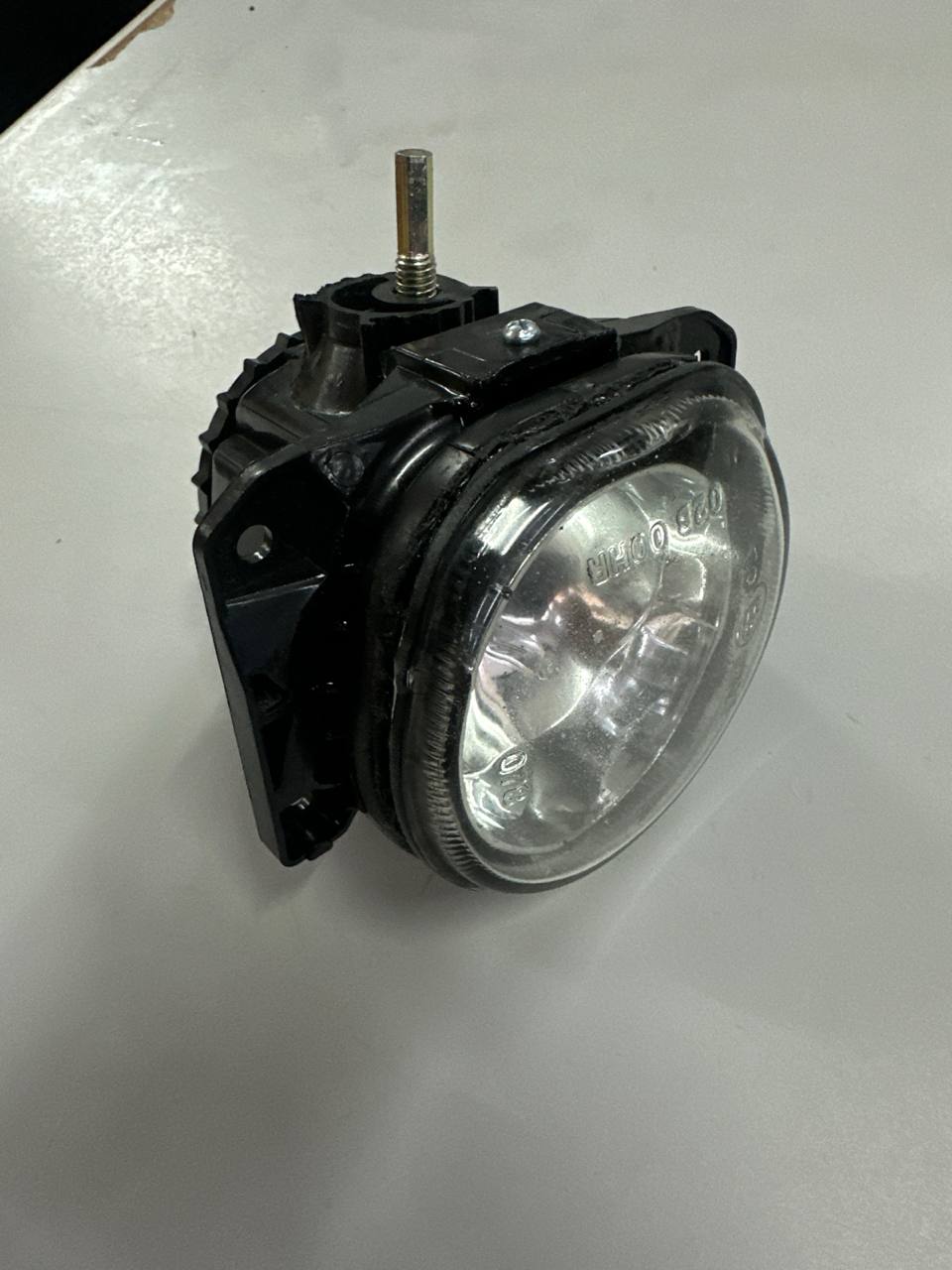 Farol Auxiliar Palio 2001 a 2011 com apoio