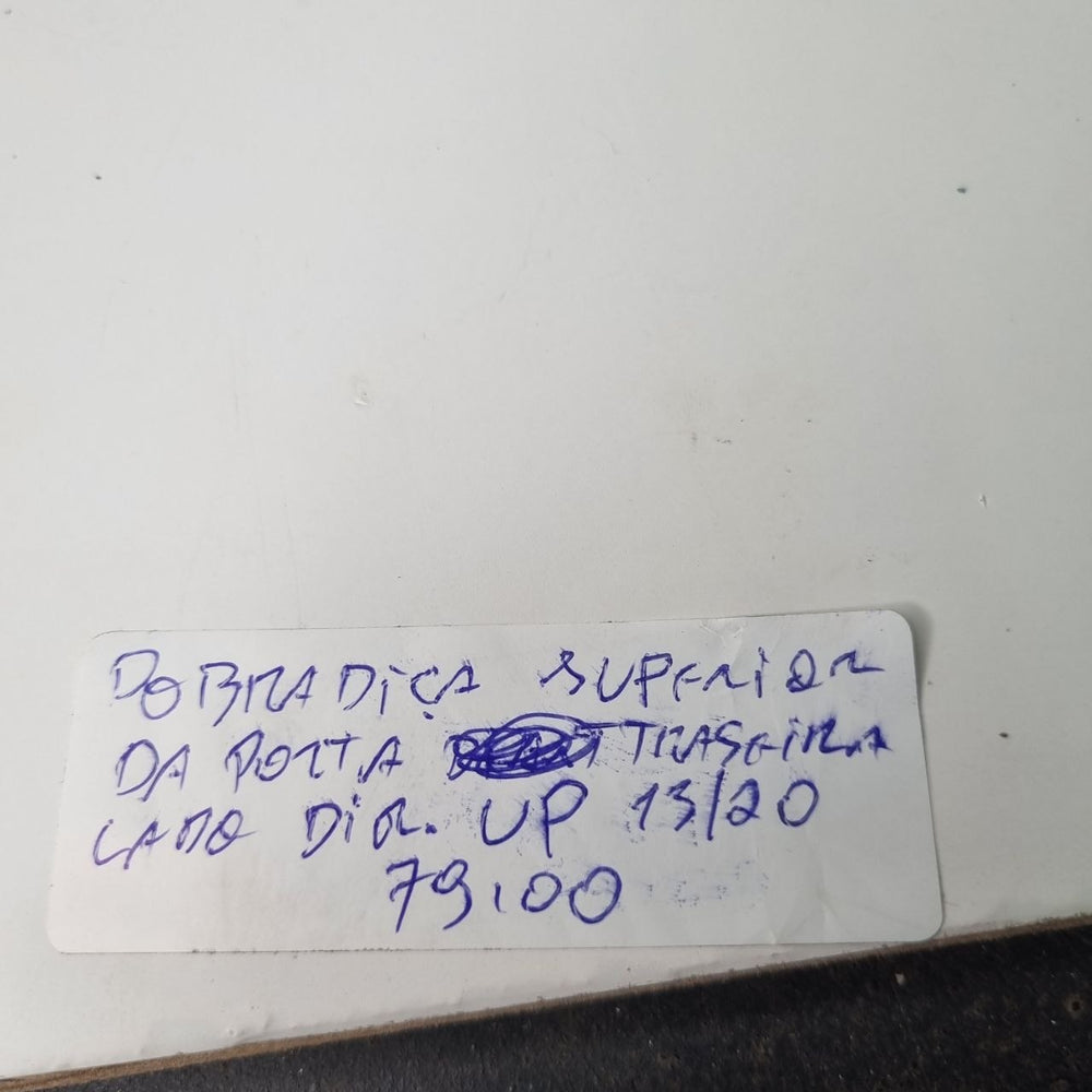 Dobradiça Superior Porta Traseira Direita Volkswagen Tiguan 2008/2017 Usada