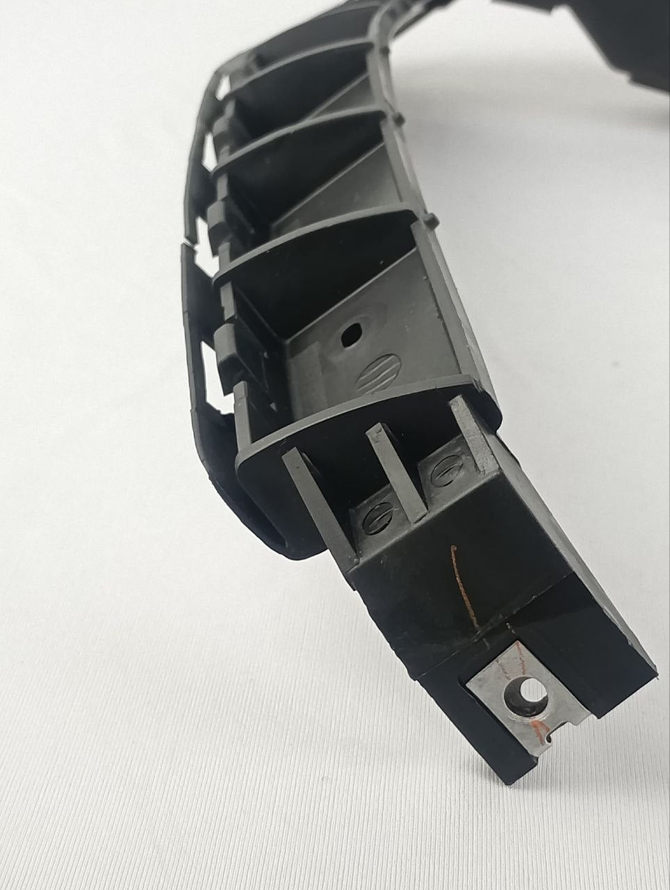 Suporte Lateral Para-Choque Dianteiro Esquerdo Toyota/Honda 2010/2020 Novo