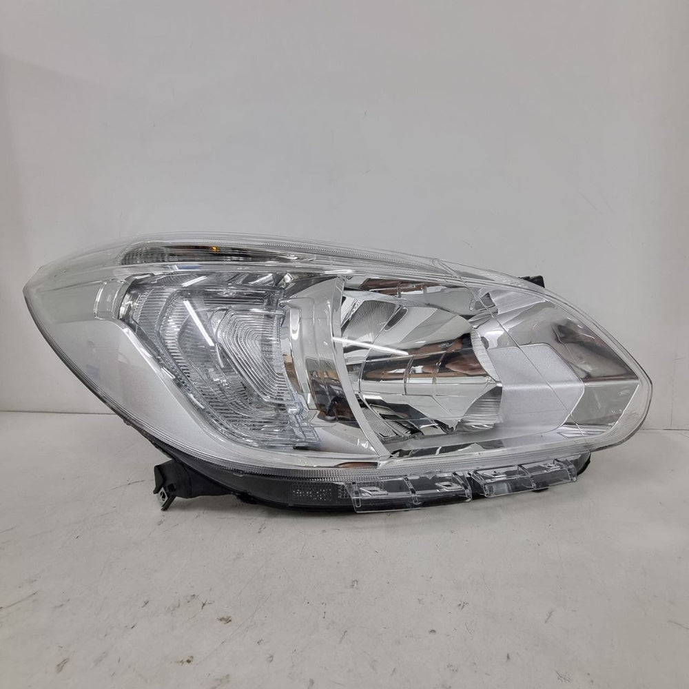 Farol Diant Dir Chevrolet Spin 2012/
