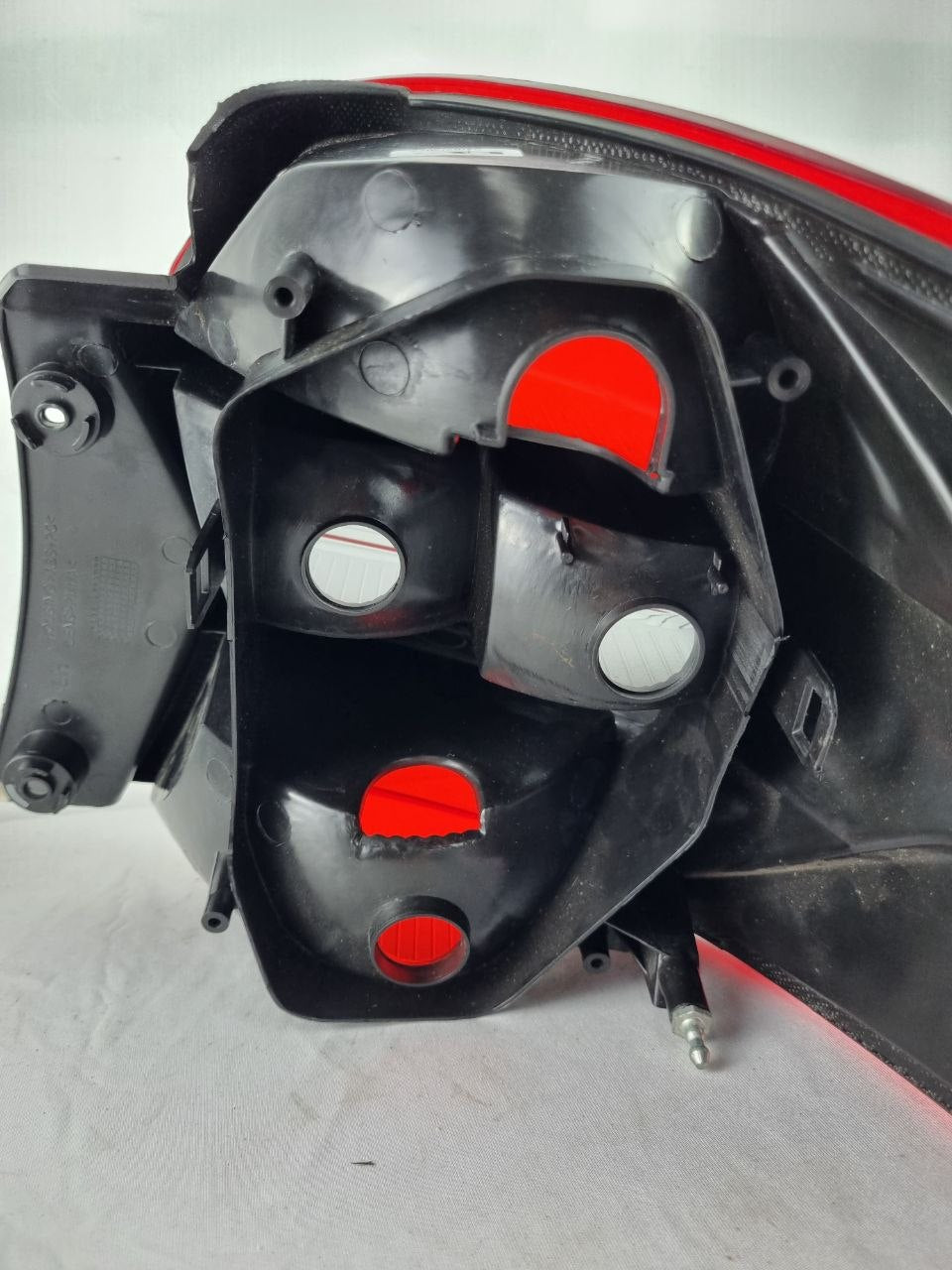 Lanterna traseira lado esquerdo fume Ford ka sedan 2015 a 2018