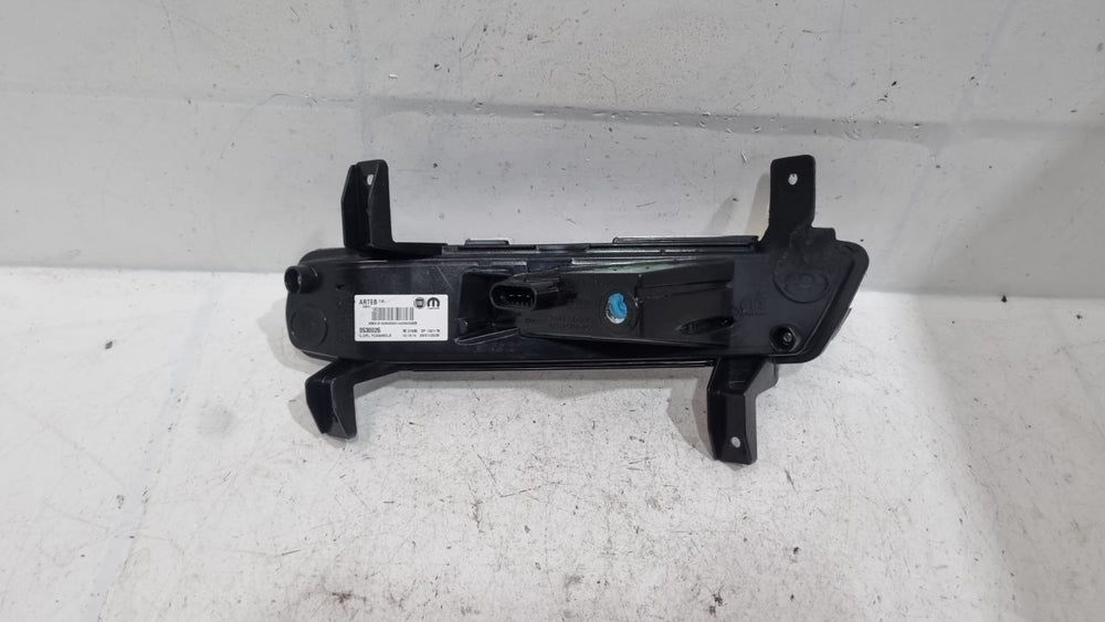 Farol de Milha Diant Esq Jeep Commander 2021/2024