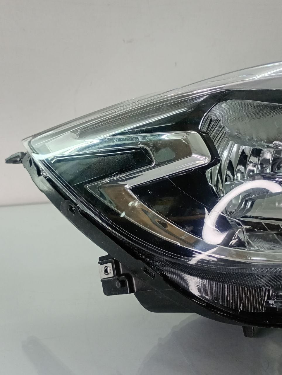 Farol Dianteiro Direito Chevrolet Onix 2023/2025 Novo