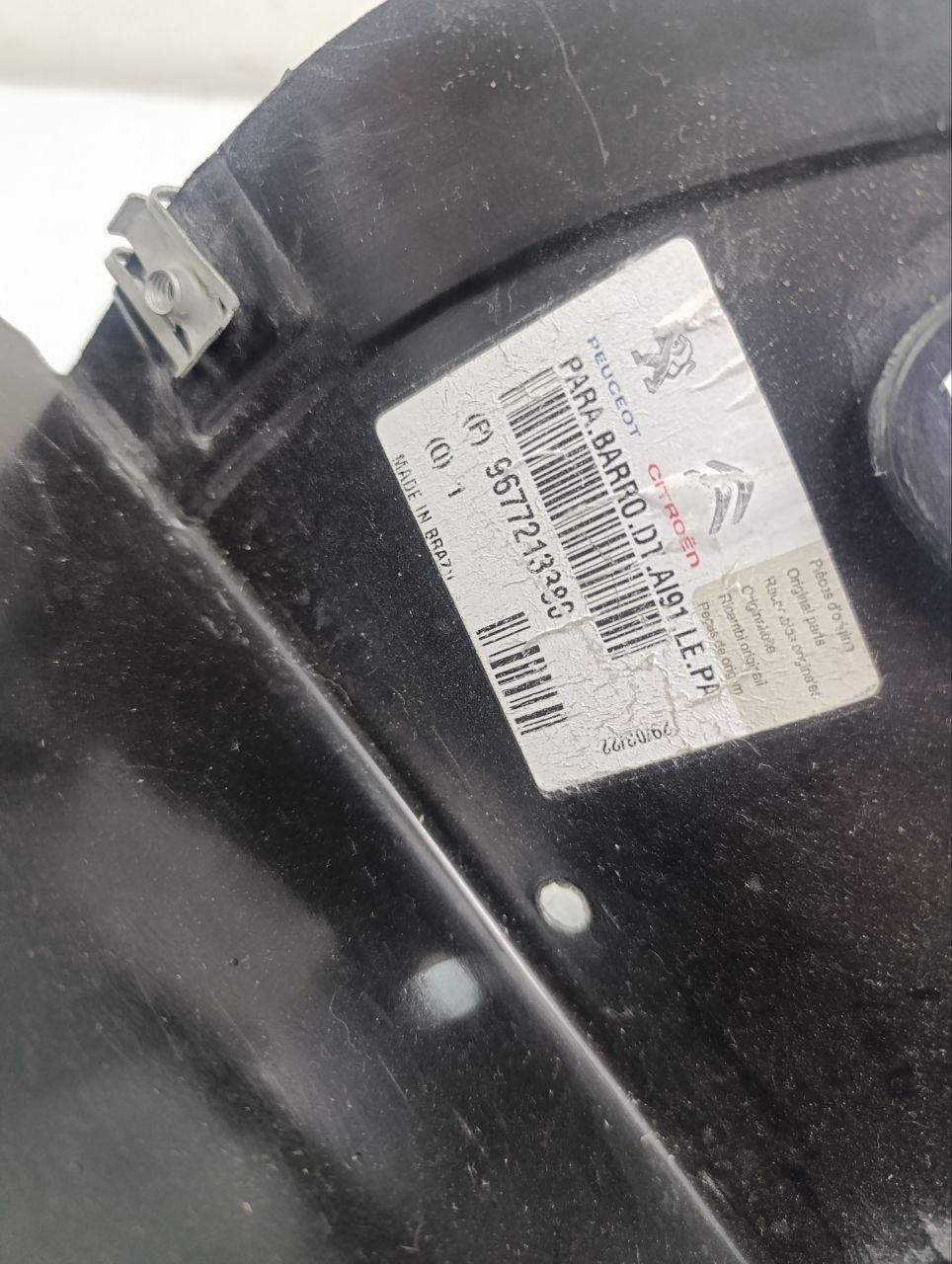 Parabarro Dianteiro Esquerdo Peugeot 208 2014/2019 Original
