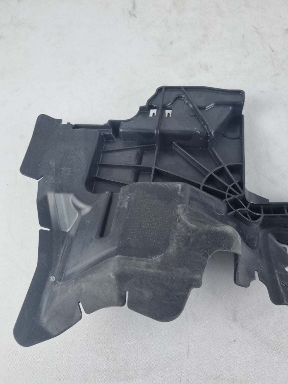 Defletor Radiador Peugeot 208 2013/2024 Novo
