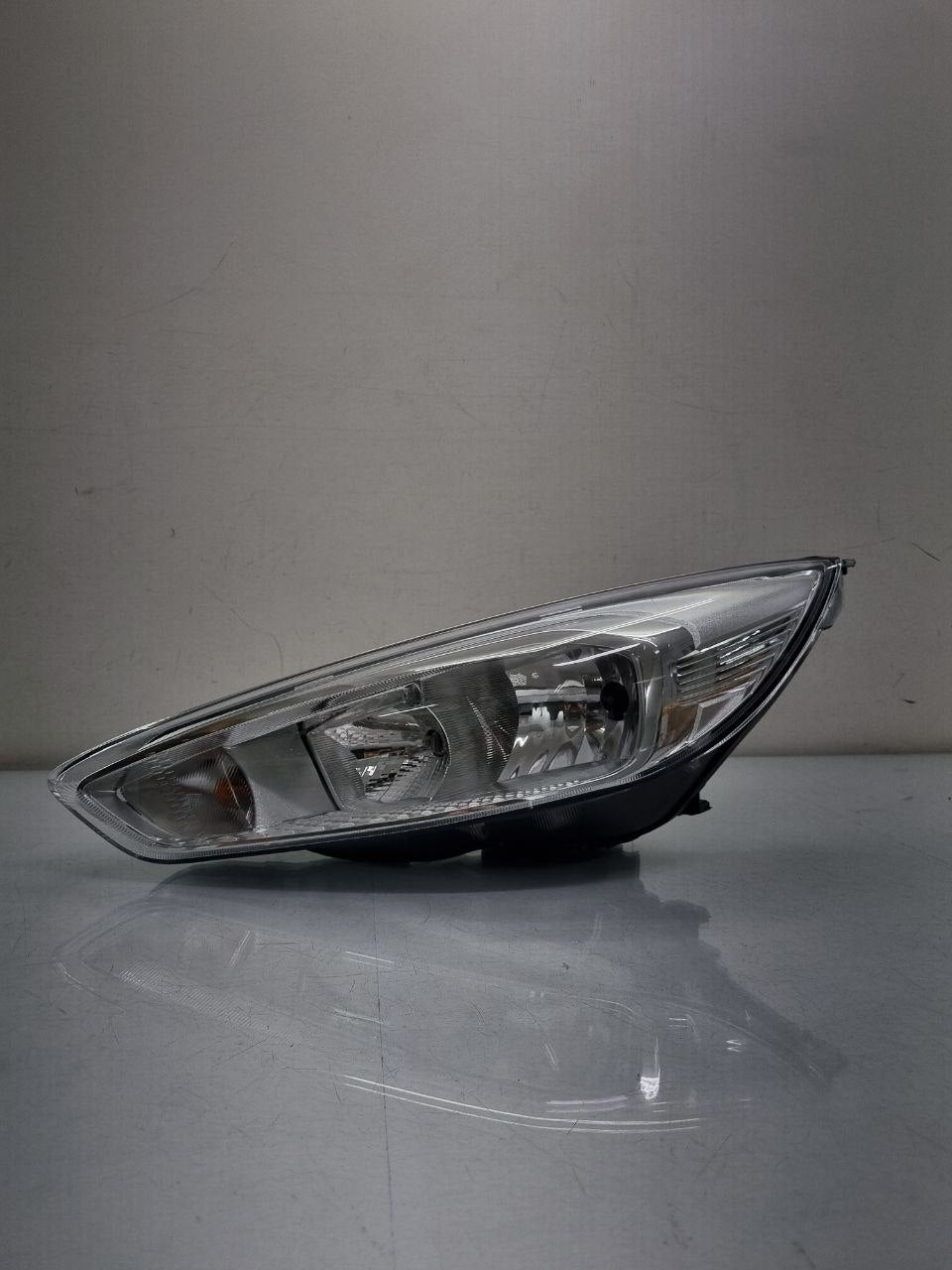 Farol Esquerdo Sem Led Focus 2016/2019 Original