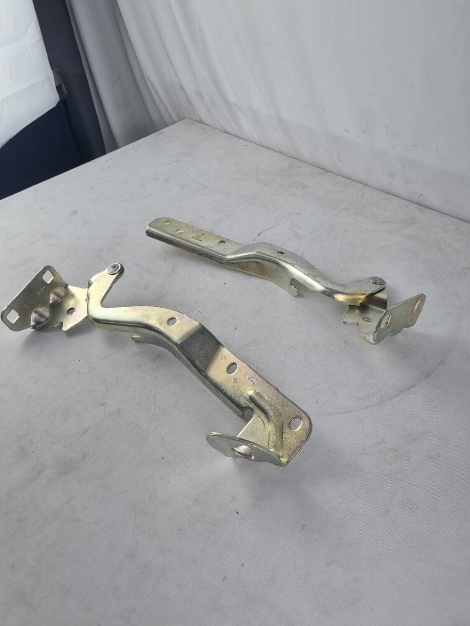 Par Dobradiça Capô Fiat Argo Cronos 2018/2025 Original Novo