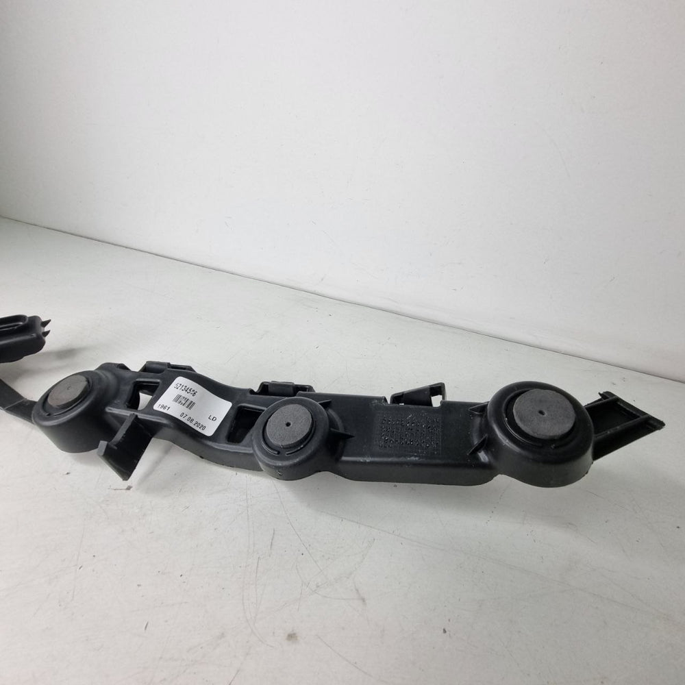 Guia Para-choque Diant Dir com Sensores Chevrolet Onix 2013/2019