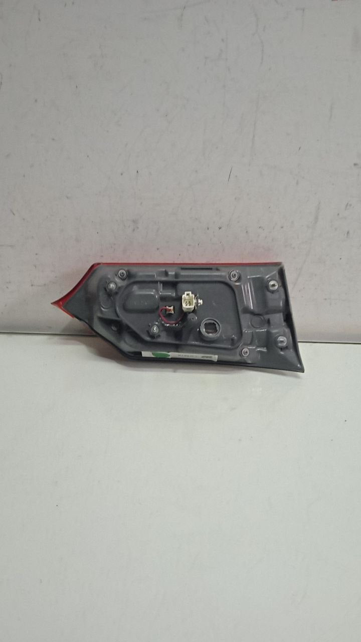 Lanterna Tampa Tras Dir Toyota Corolla Altis 2018/2019 -