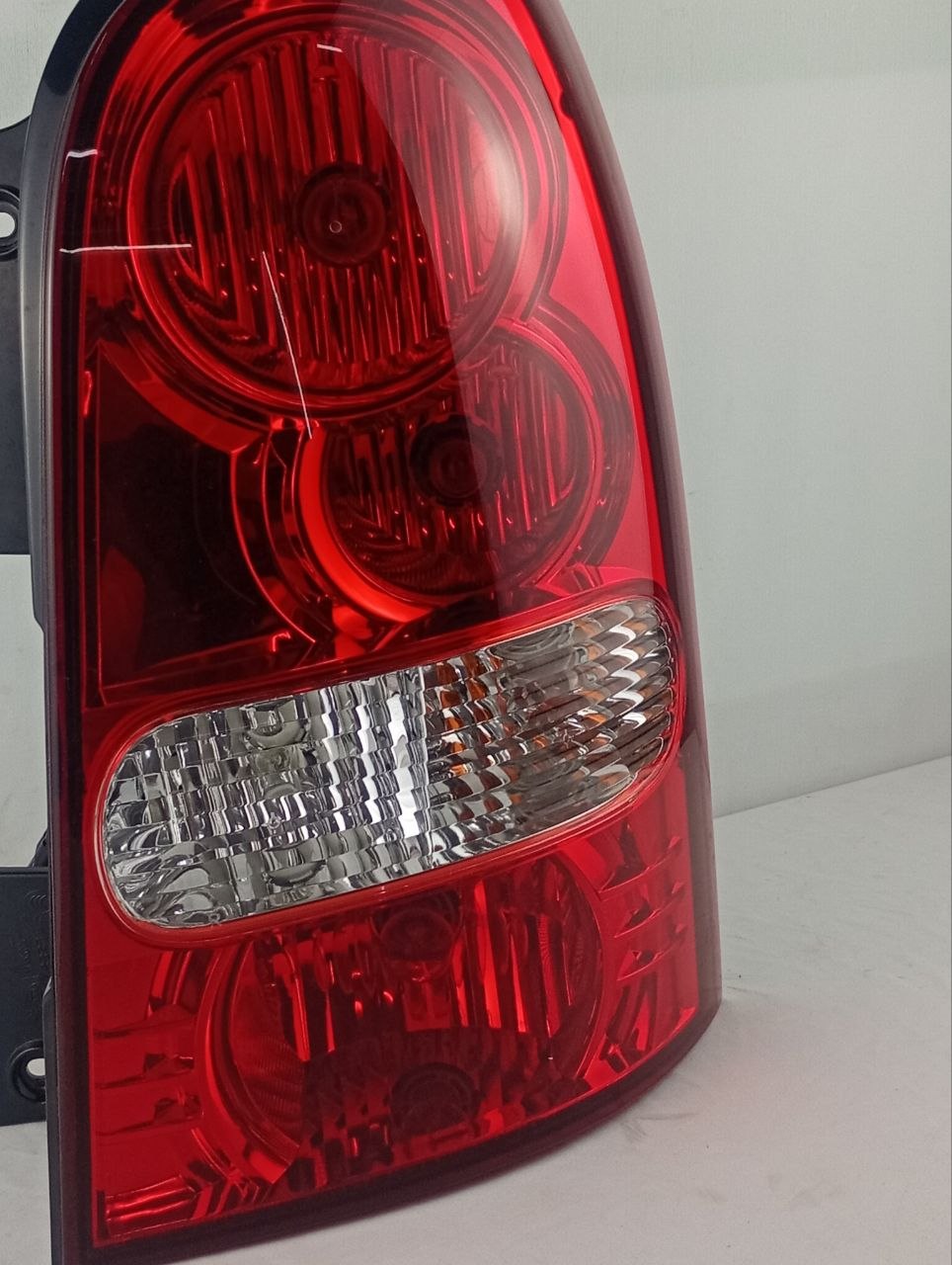 Lanterna traseira lado direito ssangyong rexton 2006 a 2012