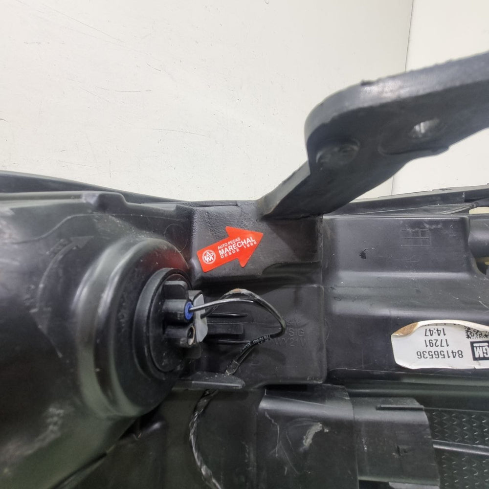 Farol Diant Esq GM Cruze 2016/2021 Usado