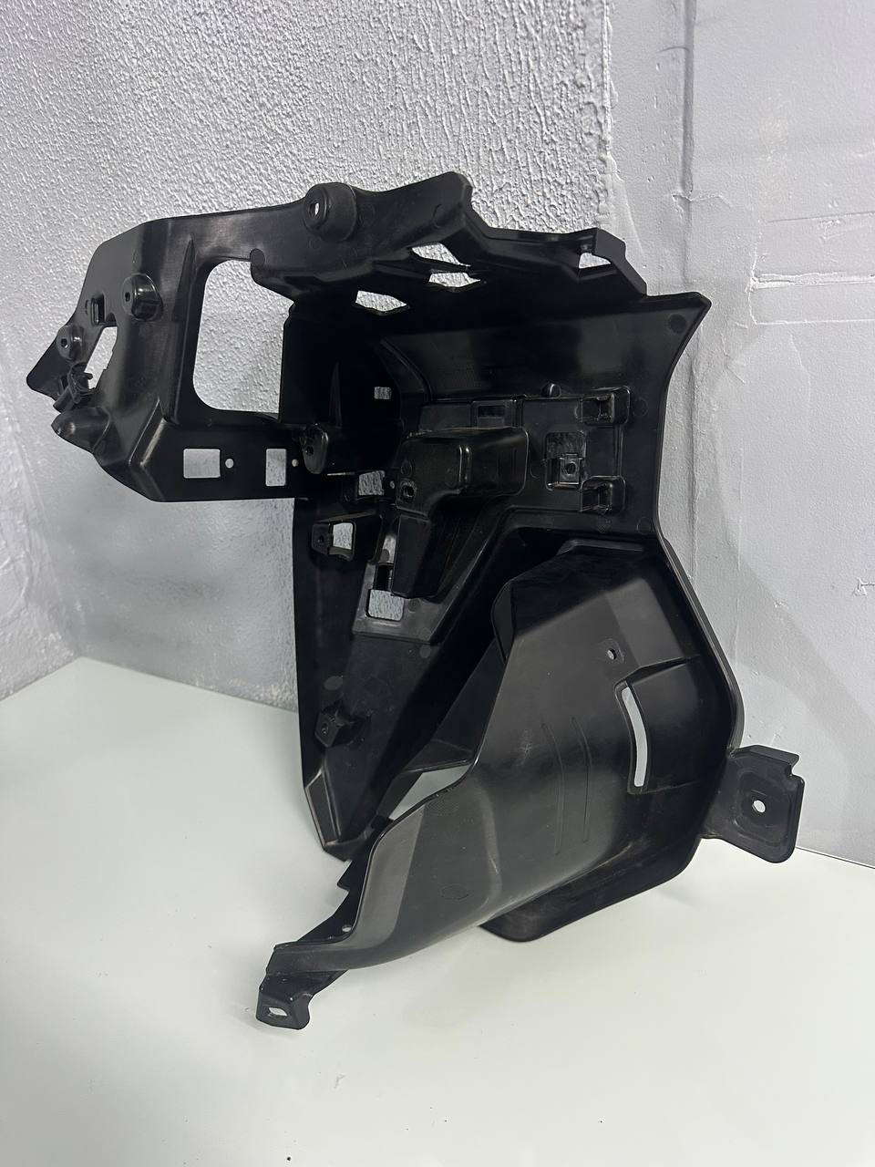 Duto Exaustão Ar Direito BMW R 1300 GS Adventure 2023/2026