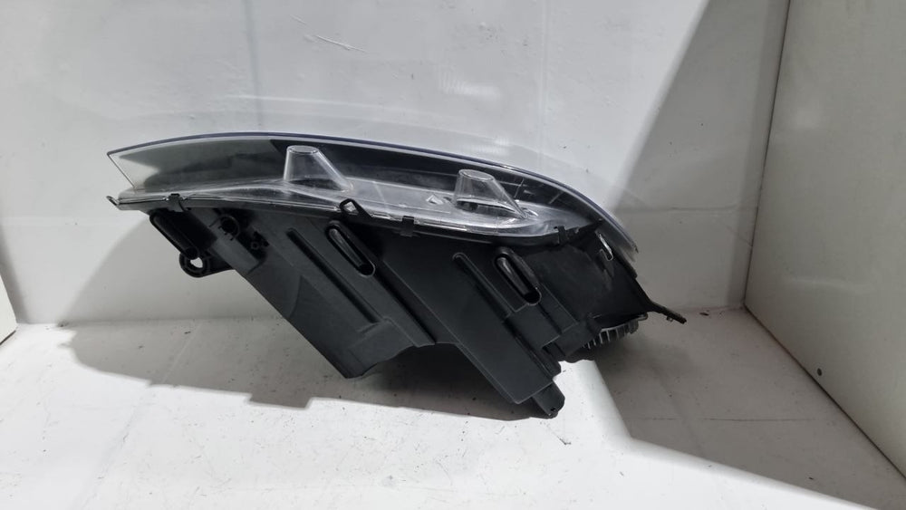 Farol Dianteiro Esquerdo Volkswagen Nivus 2019/2023 Usado