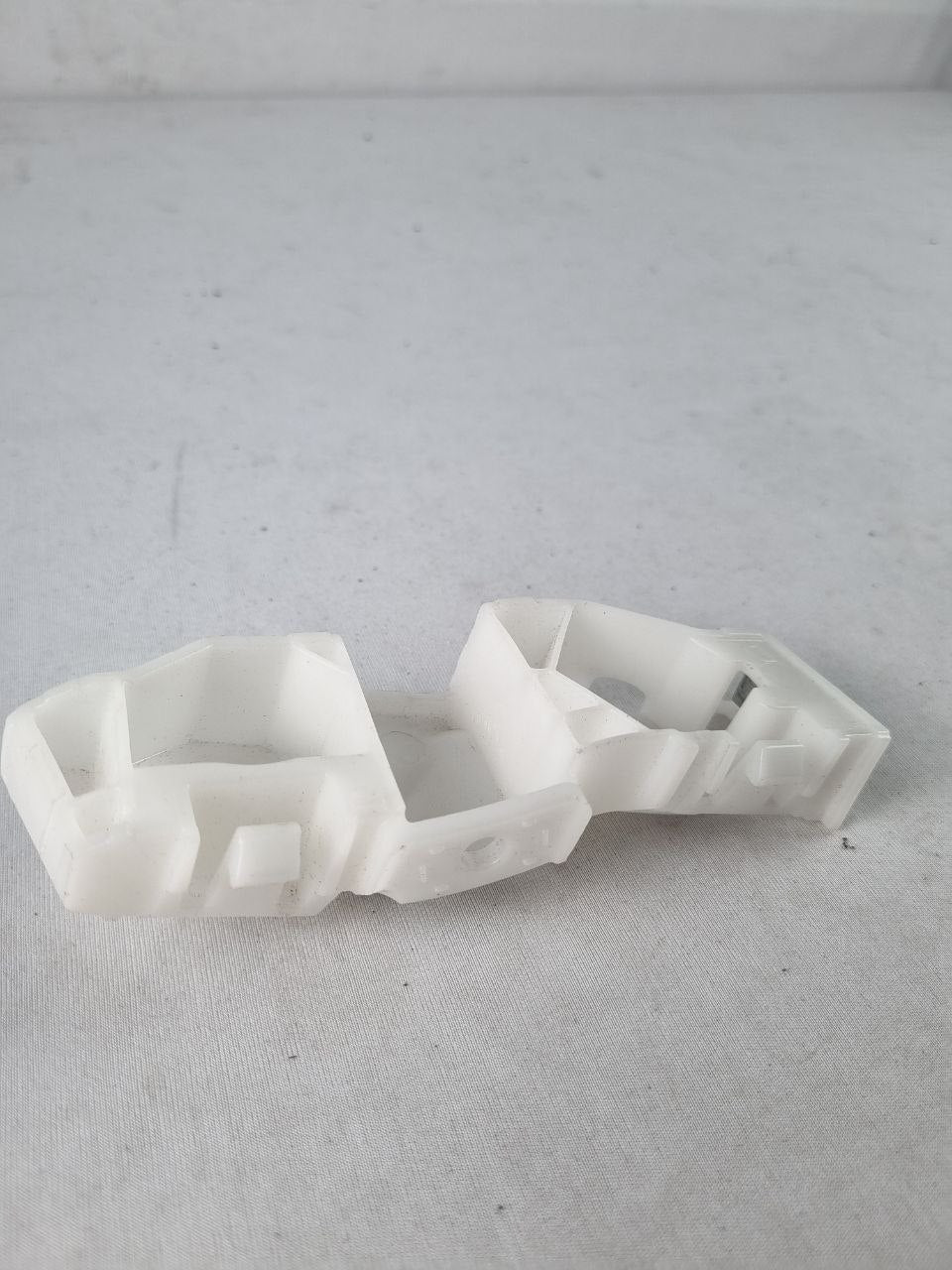 Suporte Guia Para-choque Diant Chevrolet Onix/Prisma 2012/2019