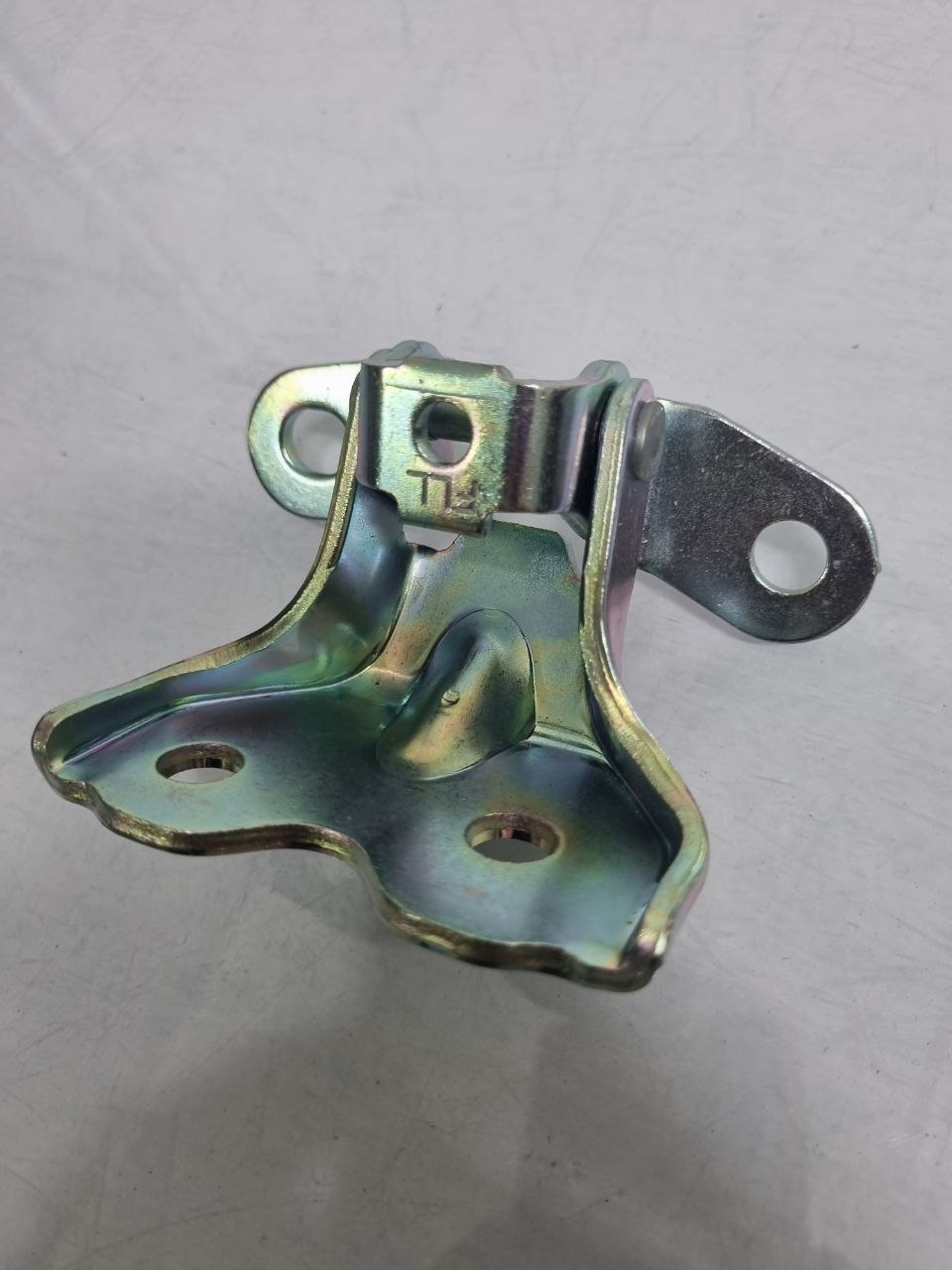 Dobradiça Porta Dianteira Hyundai HB20 2012/2019 Nova