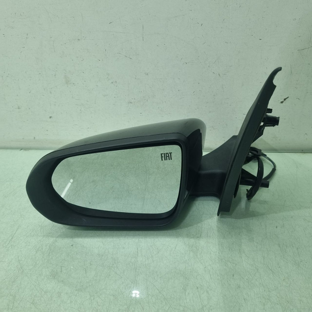 Espelho Retrovisor Esq Fiat Pulse 2021/2026 Usado