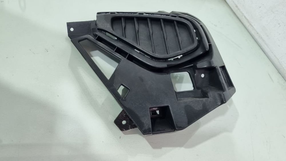 Moldura Farol Milha Diant Esq Volkswagen Nivus 2020/2023