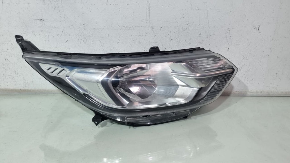 Farol lado direito sem léd Chevrolet spin 2018 a 2023
