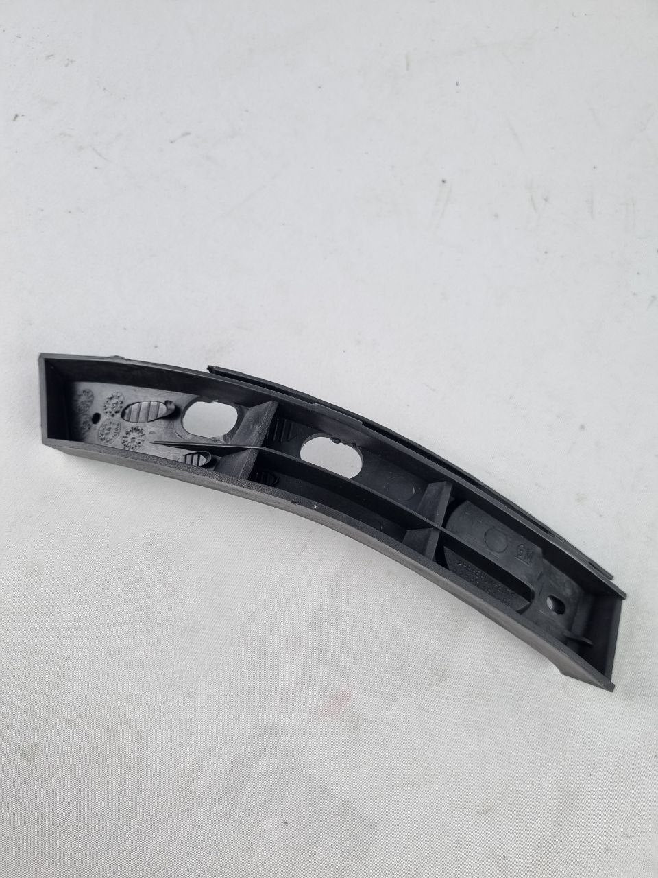 Suporte Guia Parachoque Tras Chevrolet Celta 2001/2016