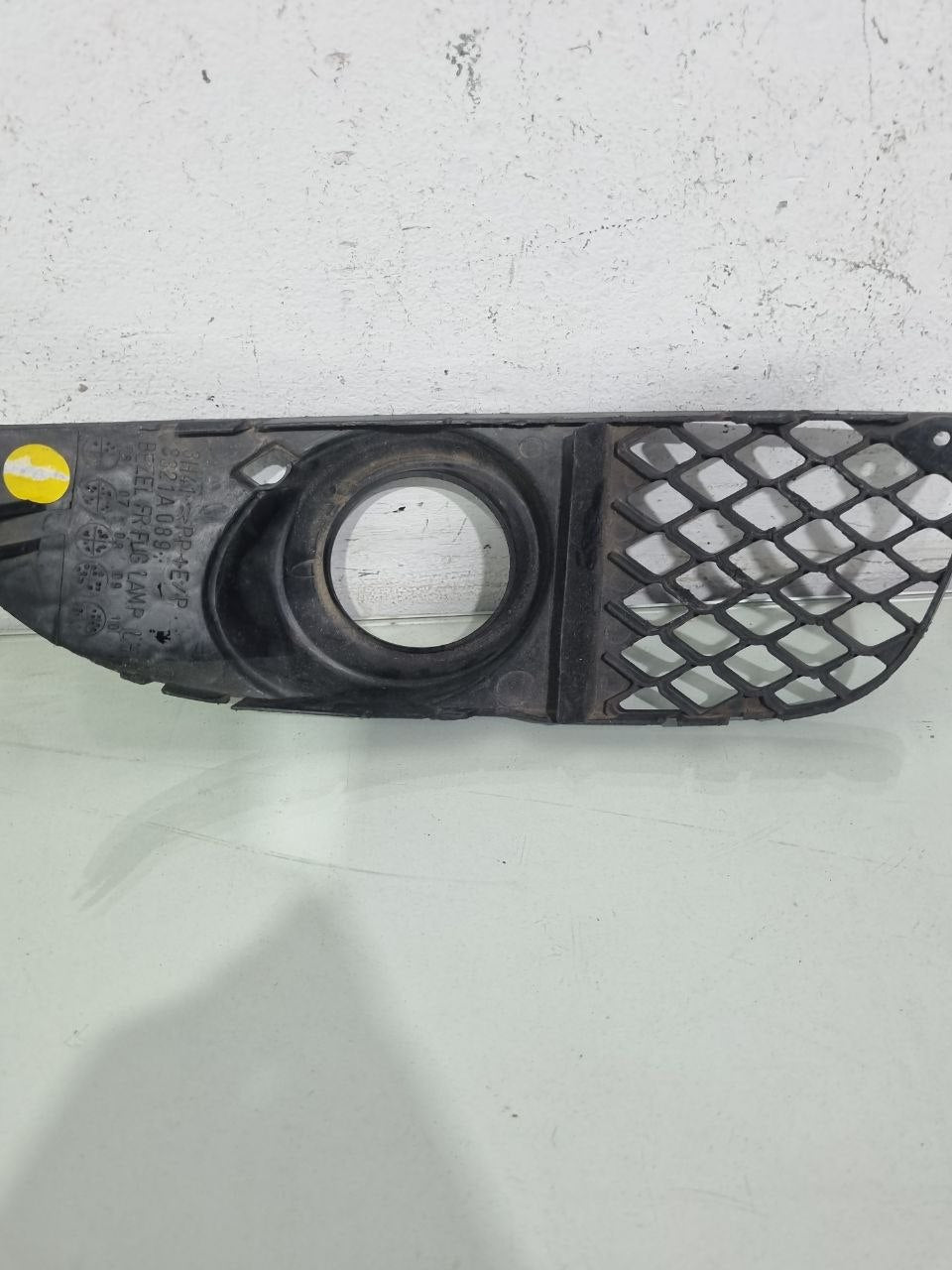 Moldura Farol Neblina Dianteiro Esq Mitsubishi Lancer 2011/2015 Usado