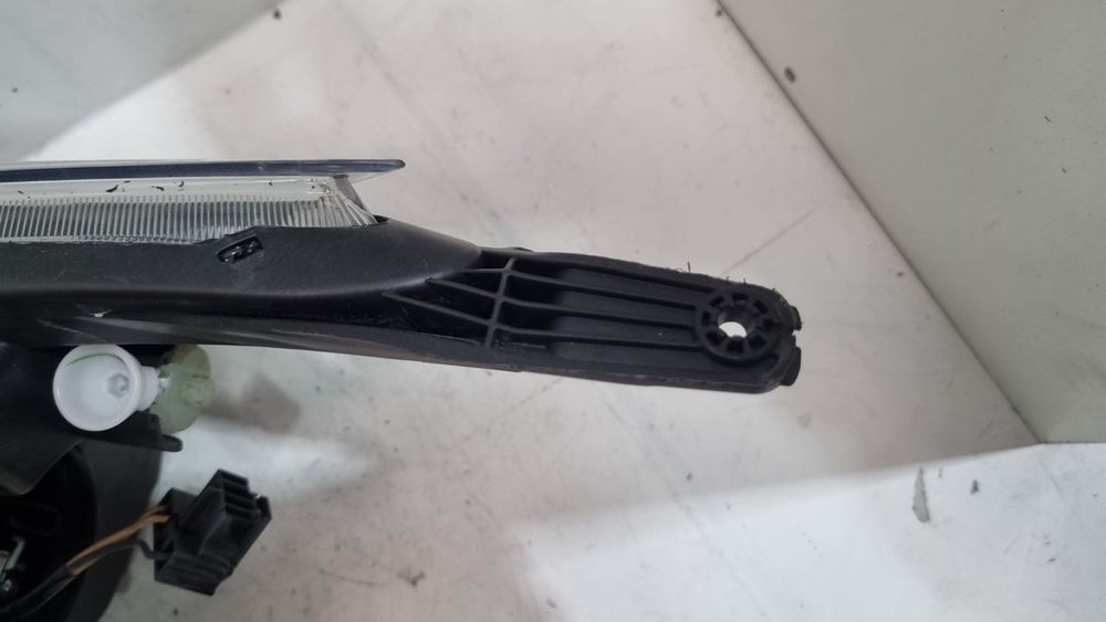 Farol Diant Dir Chevrolet Onix 2020/2025