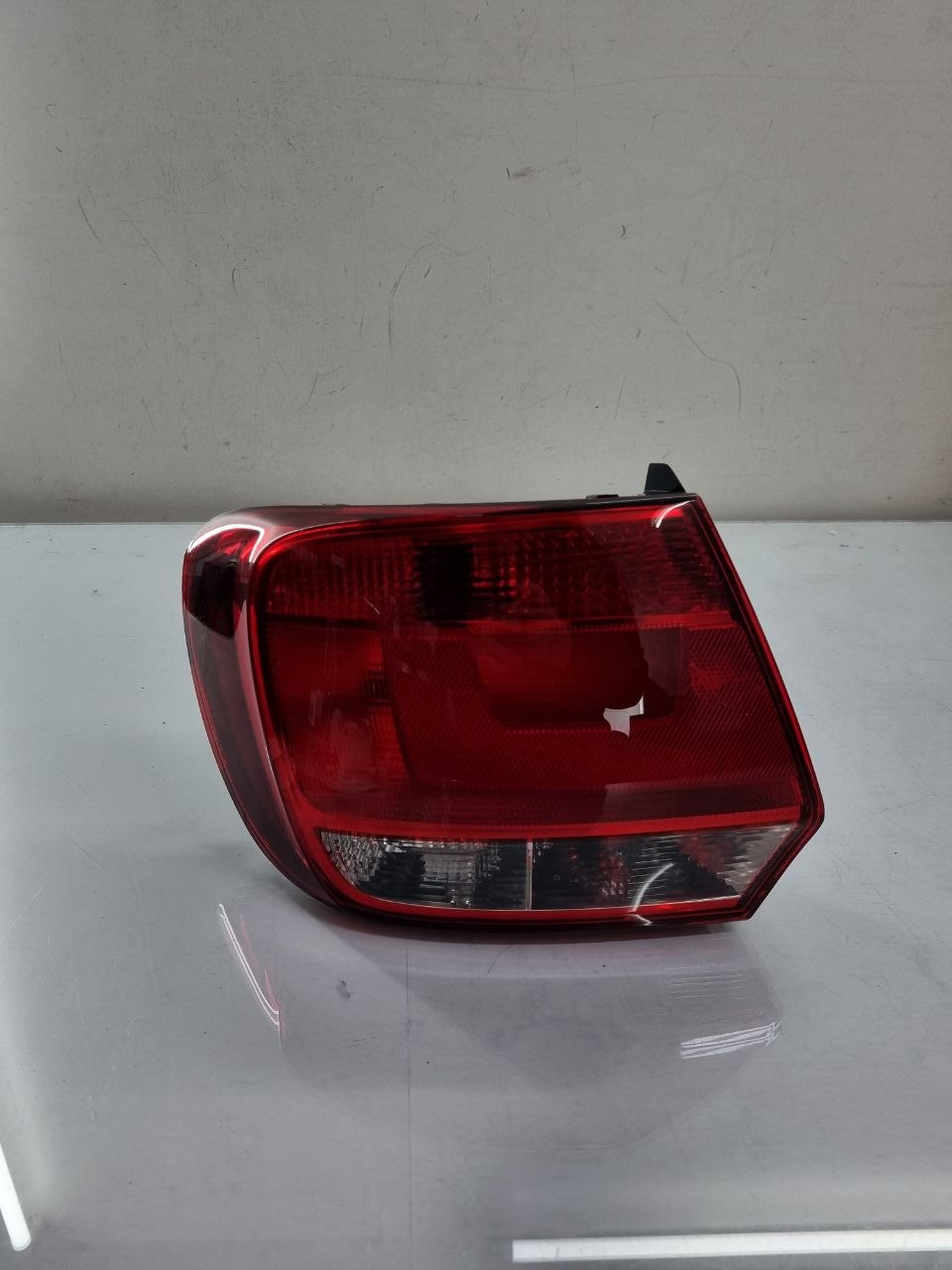 Lanterna Tras Esq Volkswagen Gol GVI 2013/2021