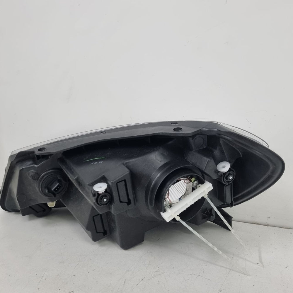 Farol Diant Dir Volkswagen Gol Voyage GVII 2017/2019