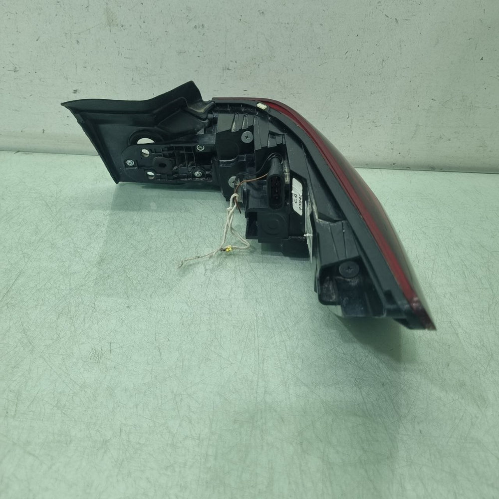 Lanterna Tras Esq Fiat Argo Fastback 2022/2025