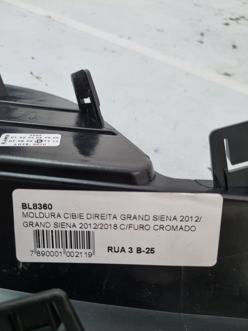 Moldura Cibie Diant Dir Fiat Grand Siena 2012/2018 -
