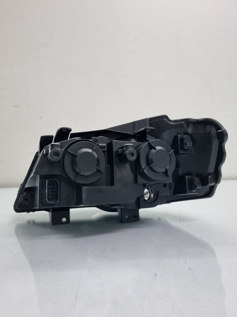 Farol Direito Golf 2008/2013 Cromado