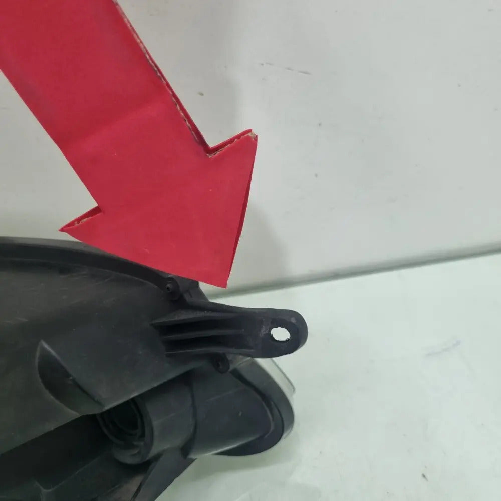 Farol Do Lado Esquerdo Chevrolet Classic Modelos 2011/2016