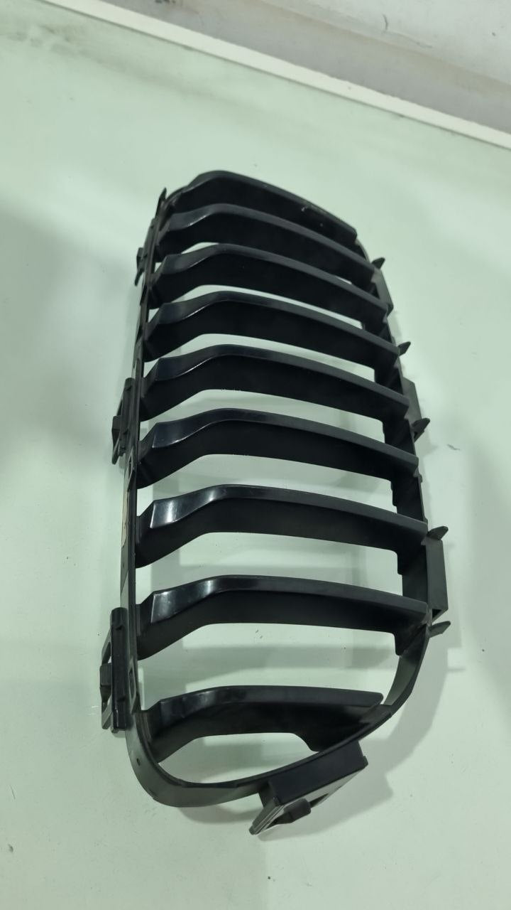 Grade Dianteira Dir BMW X1 2015/2019