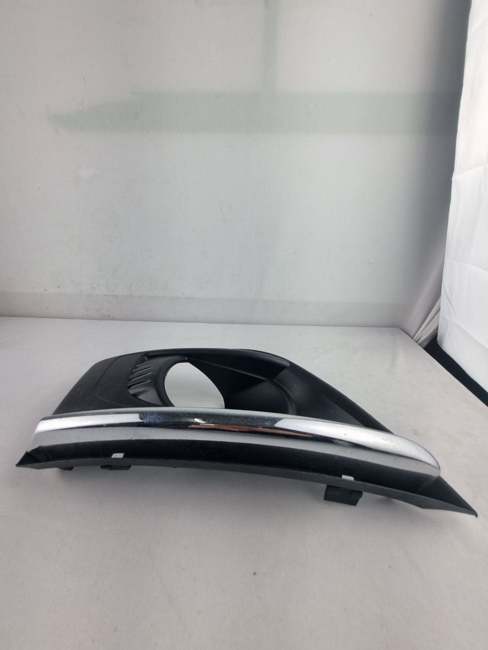 Moldura Milha Esq Citroen C4 Picasso 2012/2015 - Original