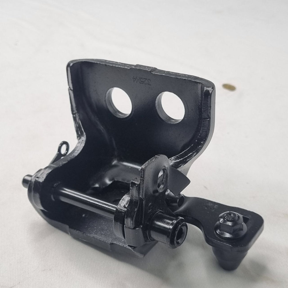 Dobradiça Porta Traseira Direita Peugeot 308 2012/2017 Usada