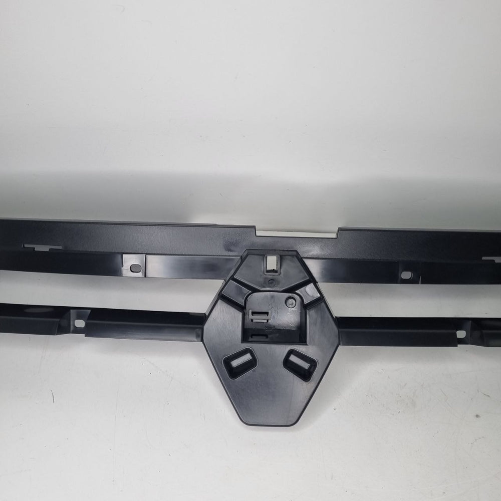 Sobre Grade Superior Parachoque Dianteiro Renault Duster 2012/2015 Nova