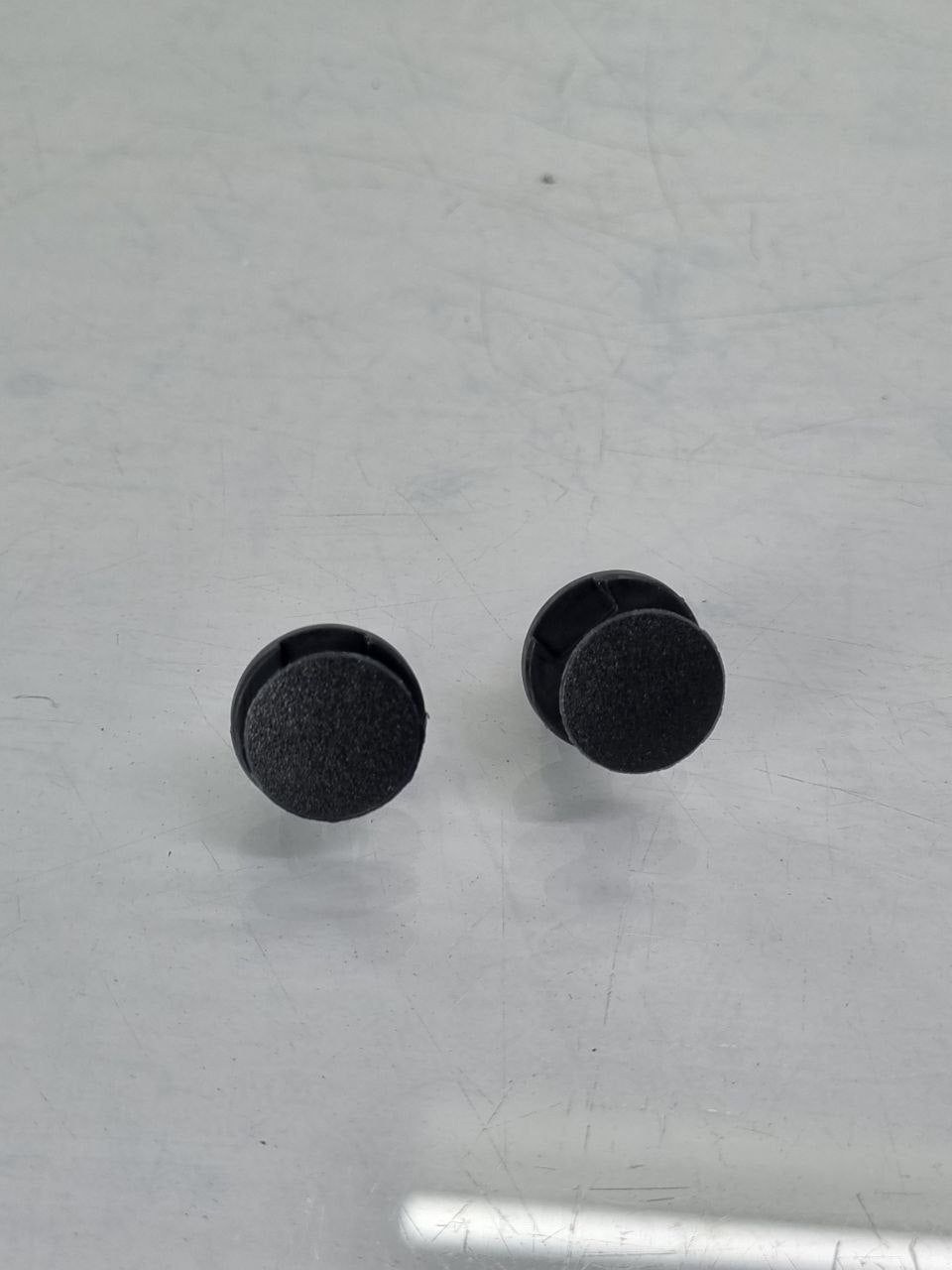 Presilha Fixação Parabar GM Onix Prisma Cruze Tracker 2012/2023 Nova