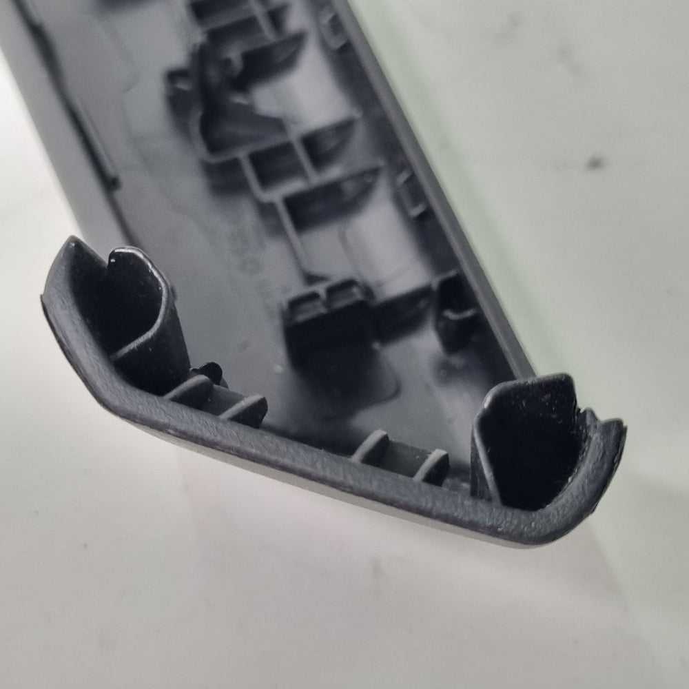 Acabamento Forno Porta Traseira Esq Volkswagen Polo 2017/2023 Novo