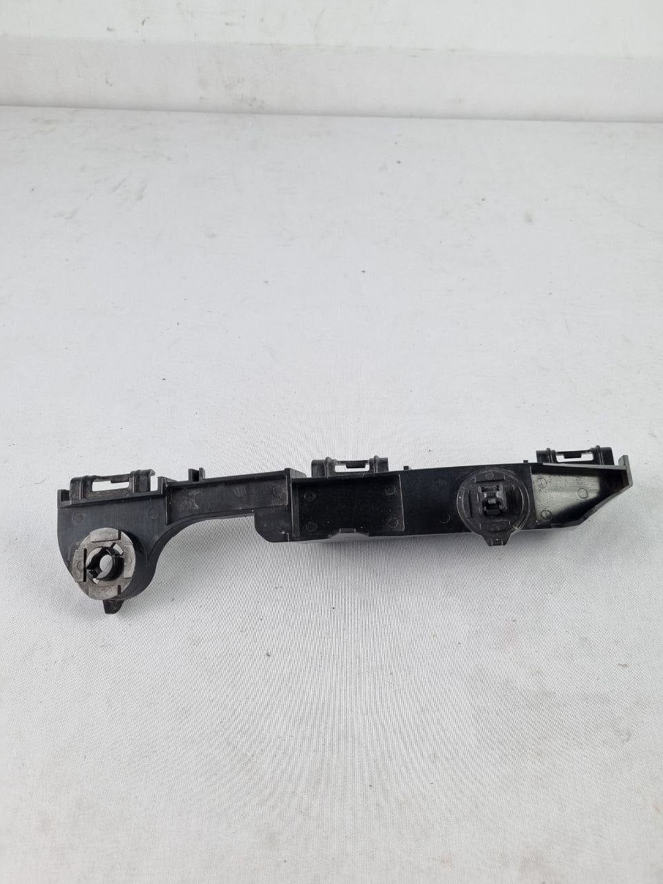 Suporte Guia Para-choque Diant Toyota Etios Cross 2013/2018