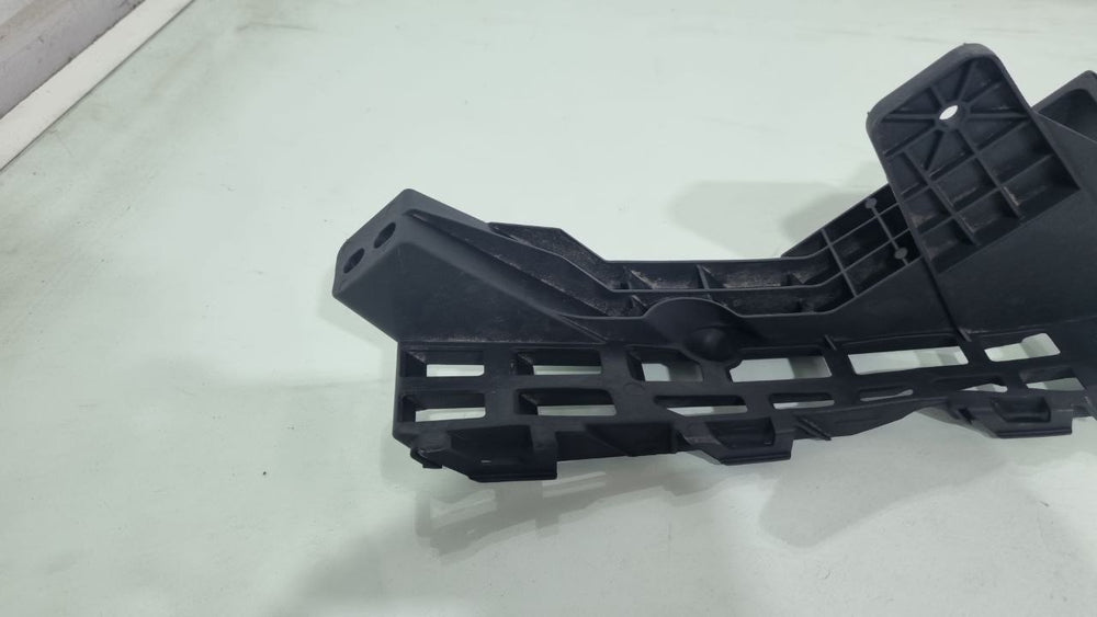 Suporte Para-choque Diant Esq GWM Haval H6 2023/2025