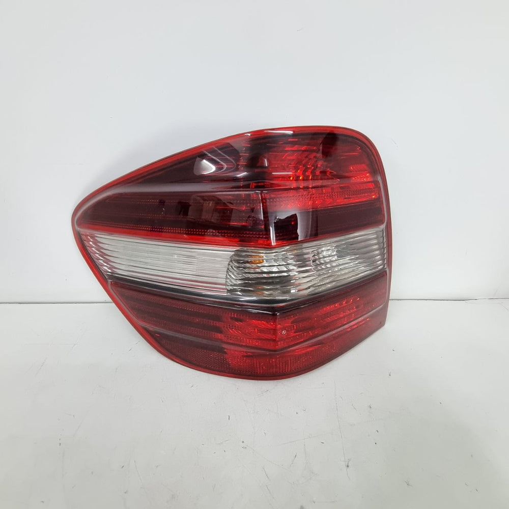 Lanterna Tras Esq Mercedes-Benz Classe M W164 2005/2011