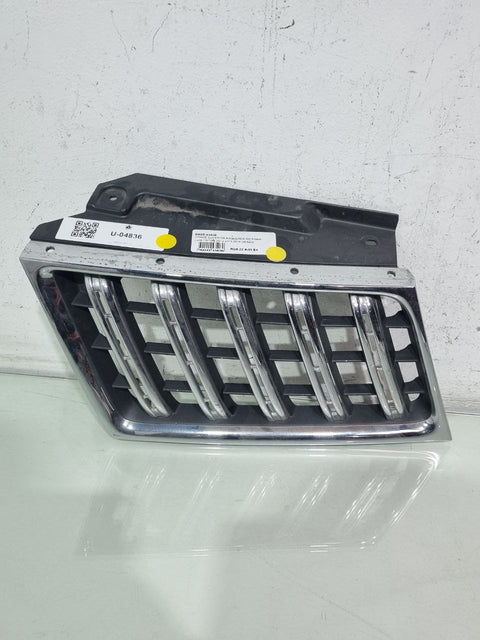 Grade Superior Esquerda Parachoque Mitsubishi L200 Triton 2012/2014 Usado